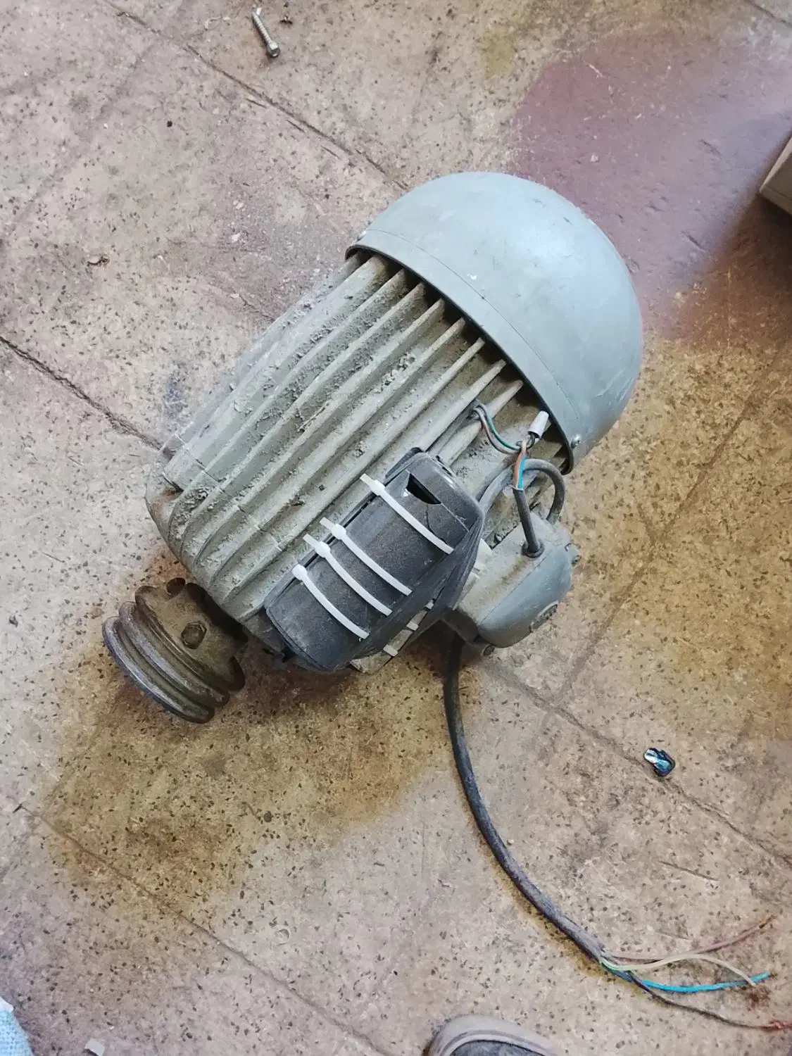 دینام بالابر|ماشین‌آلات صنعتی|رباط‌کریم, الارد|دیوار