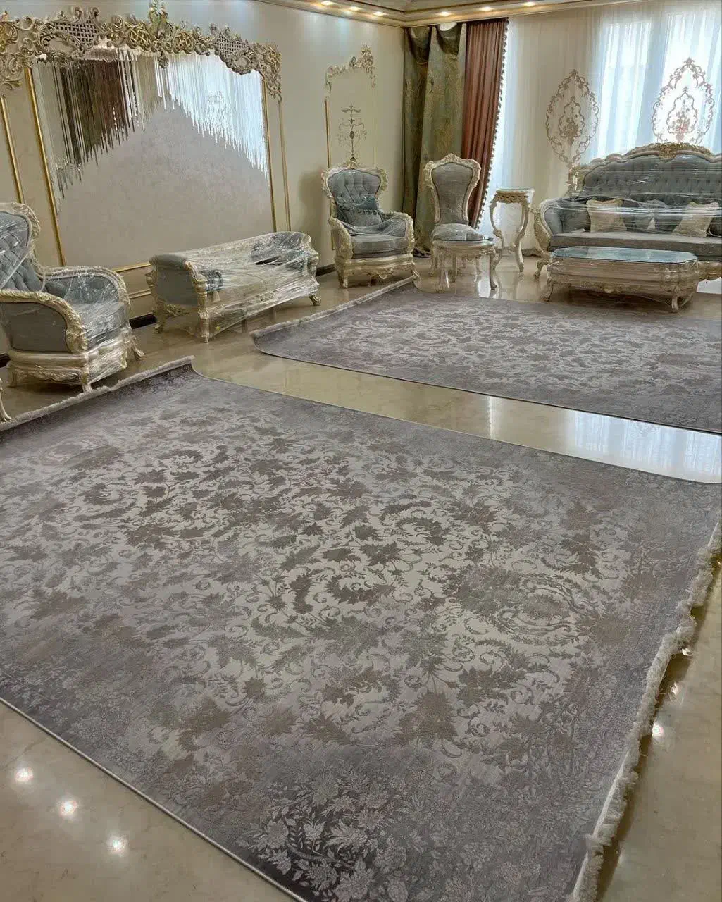 فرش شاه ملکوت ۱۲متری //۷۰۰شانه ۱۰۰۰شانه تراکم۳۰۰۰|فرش|شیراز, فرگاز|دیوار