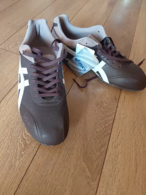 کفش asics سایز ۴۳.۵|کیف، کفش، کمربند|تهران, شهرک هما|دیوار