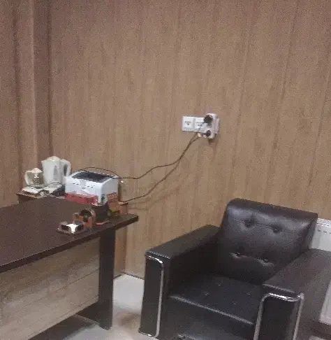 مبل اداری ۴ نفره|مبلمان اداری|رشت, معلولین|دیوار