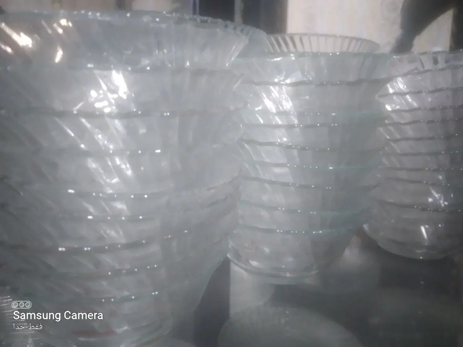 سرویس بلور ۴دست ۶نفره ۲۴عدد|ظروف سرو و پذیرایی|مشهد, شهید شهریاری|دیوار