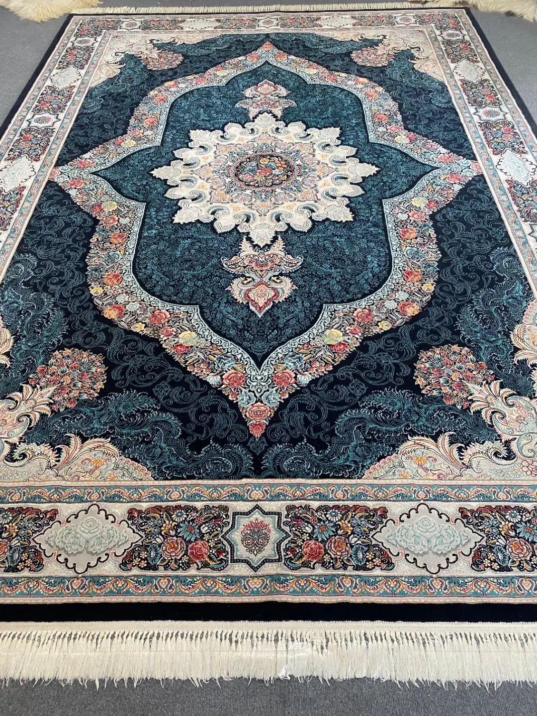 فرش ۹ متری|فرش|قائمشهر, |دیوار