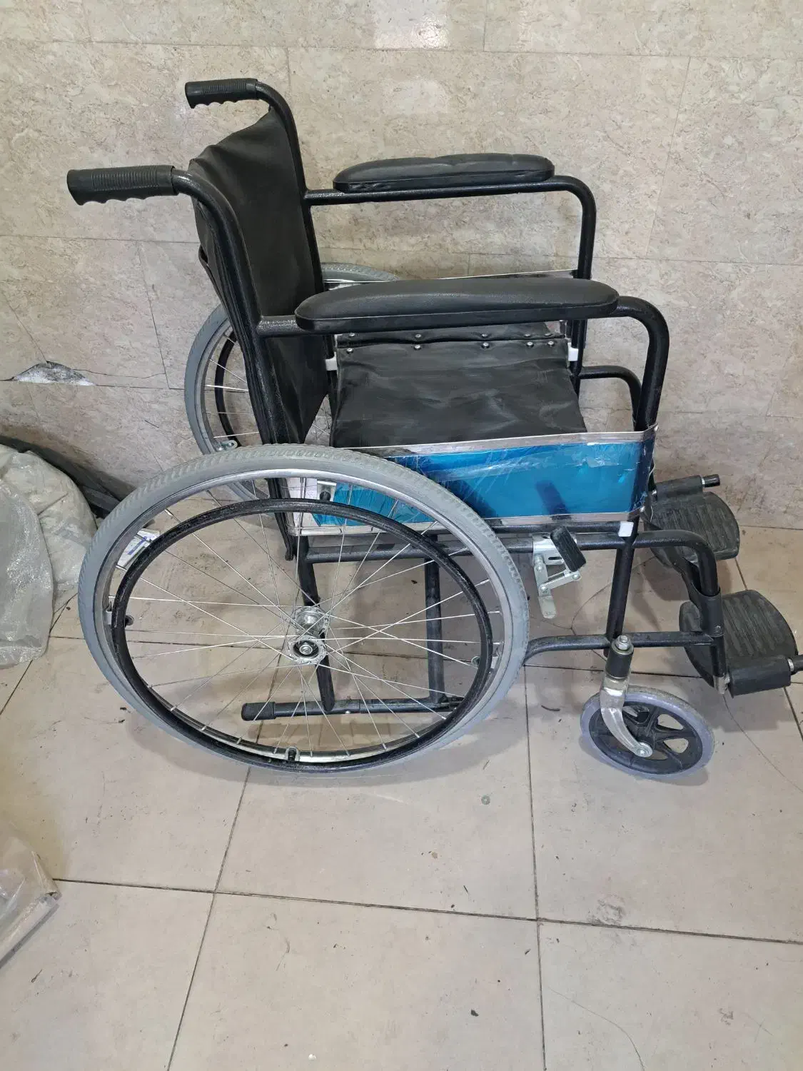 اجاره ویلچر و فروش و تعمیرات انواع ویلچر|آرایشی، بهداشتی، درمانی|همدان, |دیوار