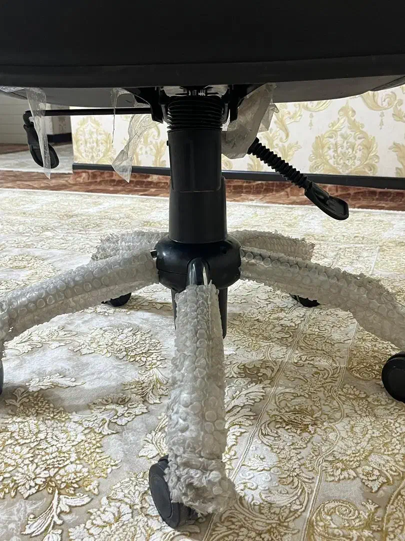 صندلی چرخشی ارتفاع دار|صندلی و نیمکت|قم, پردیسان|دیوار