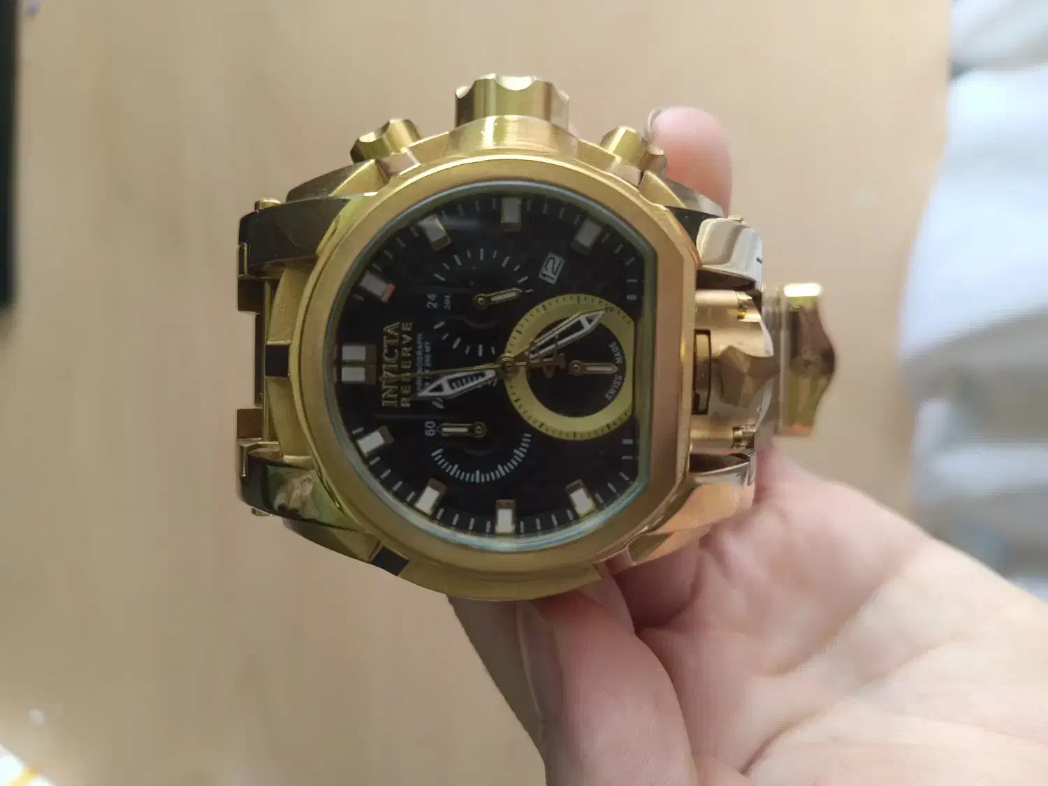 ساعت گودزیلا|ساعت|ارومیه, |دیوار