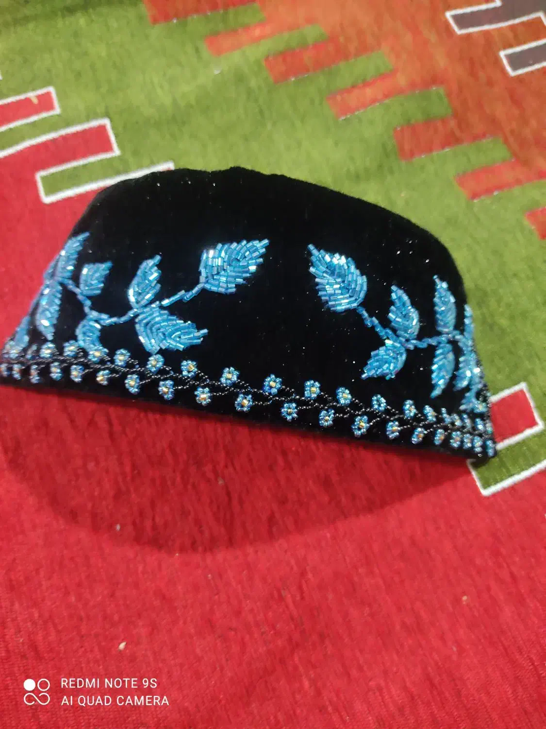 لچک|لباس|یاسوج, |دیوار