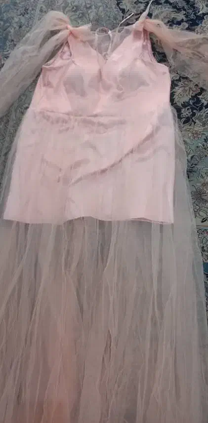 لباس مجلسی|لباس|شیراز, باهنر|دیوار