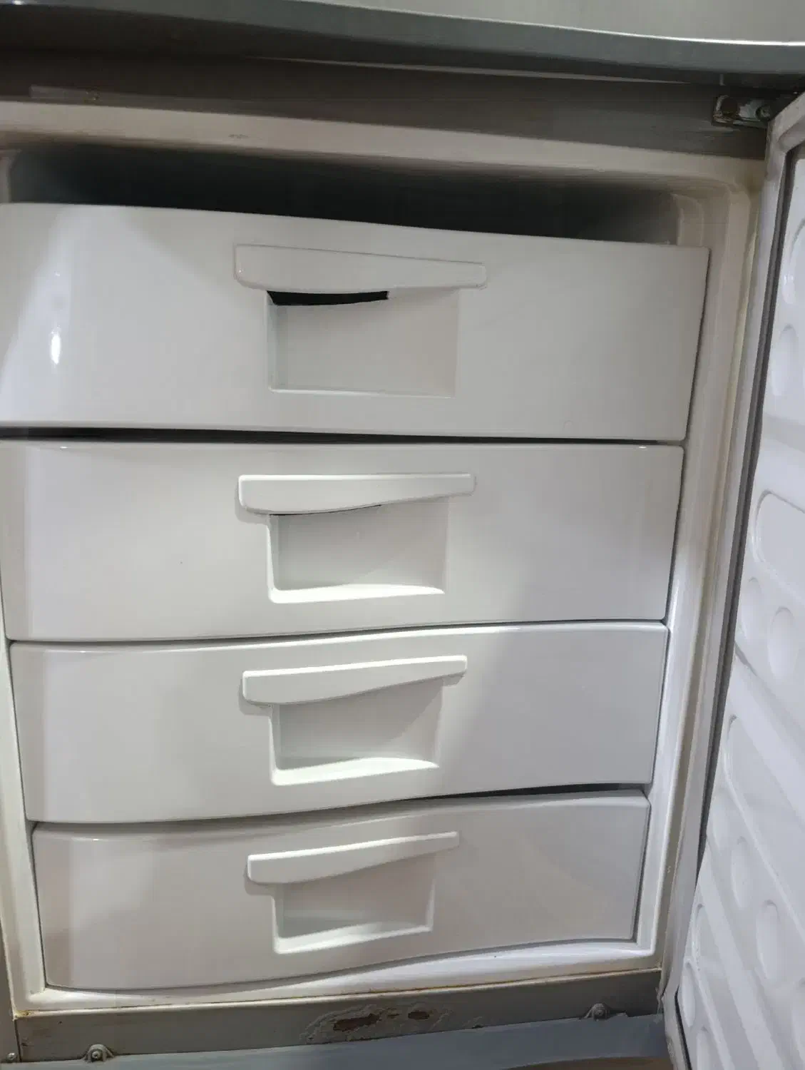 یخچال بدون هیچ ایرادی سالم سالم|یخچال و فریزر|آزادشهر, |دیوار