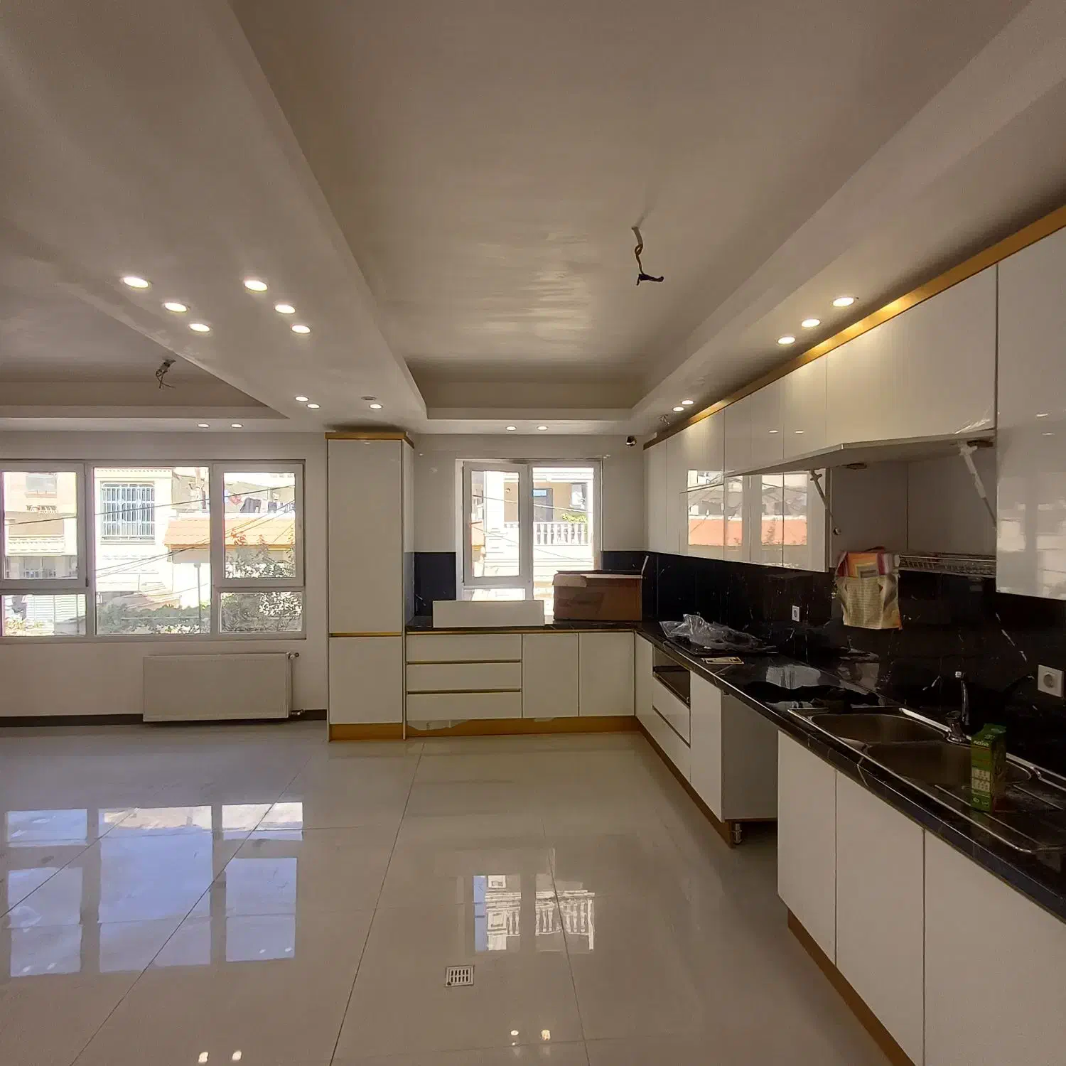 اجاره آپارتمان ۱۶۰ م ۳خواب ولیعصر بعثت هشتگرد قدیم|اجارهٔ آپارتمان|هشتگرد, شهرک ولیعصر (مصلی)|دیوار