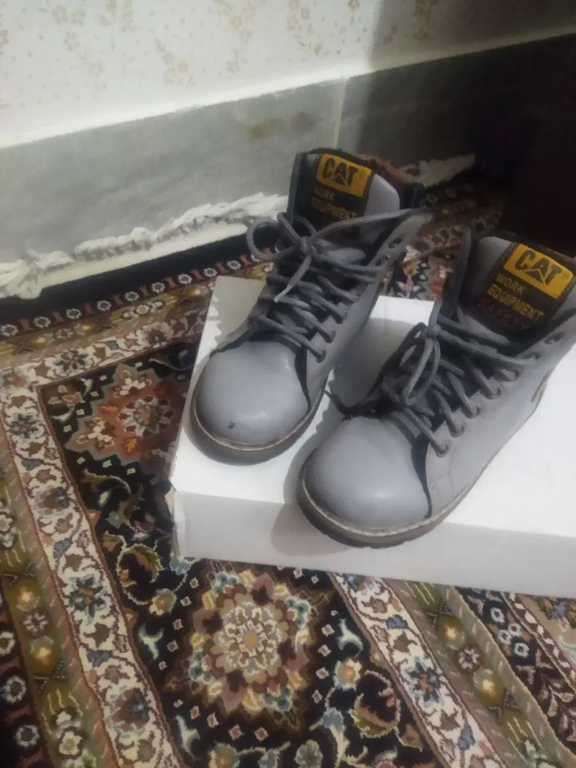 پوتین پسرانه|کفش و لباس بچه|شیروان (خراسان), |دیوار