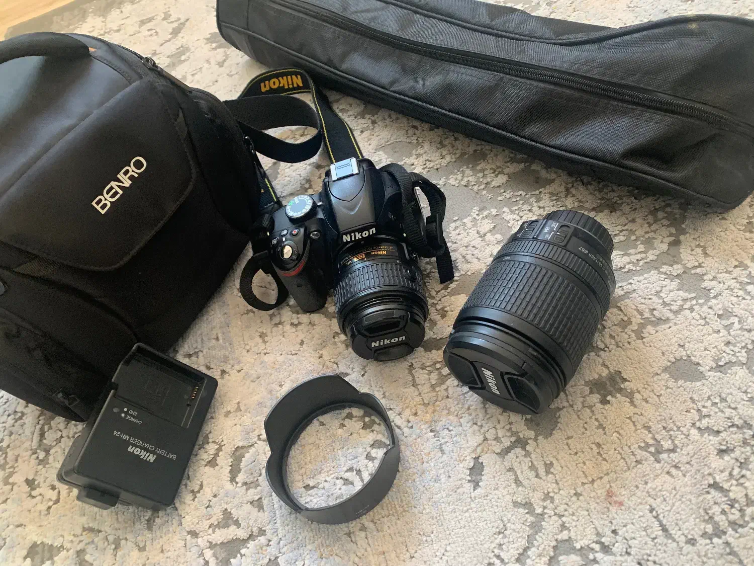 دوربین عکاسی حرفه ای به همراه لوازم جانبی|دوربین عکاسی و فیلم‌برداری|اصفهان, وحید|دیوار