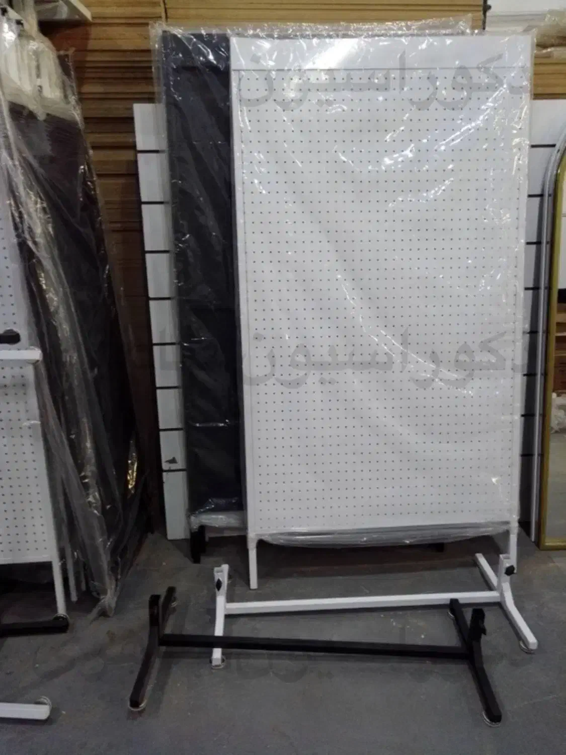 رگال کفش/جاکفشی/استند کفش|فروشگاه و مغازه|تهران, افسریه شمالی|دیوار