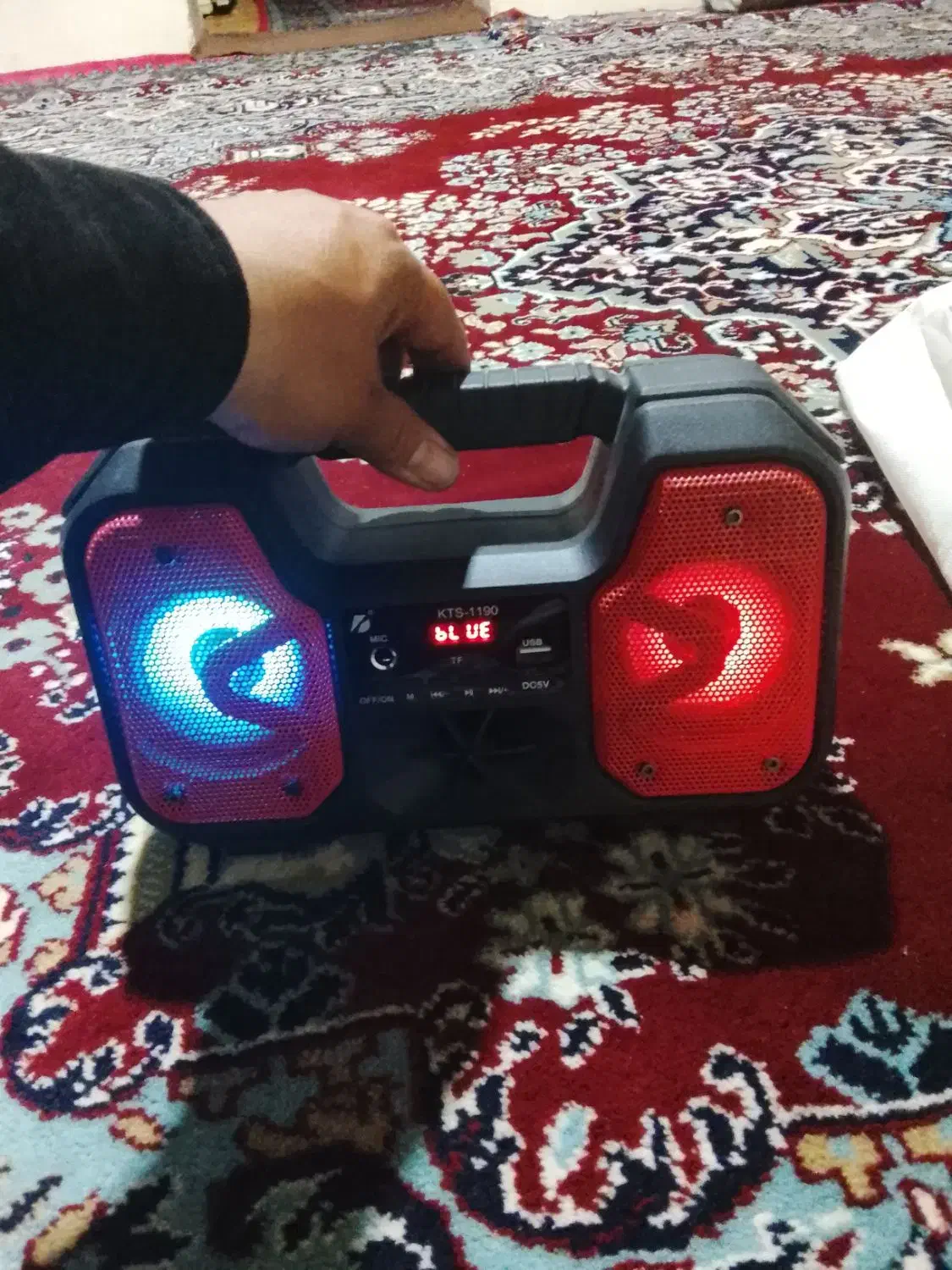 اسپیکر بلوتوث دار میکروفن خور رم فلش|سیستم صوتی خانگی|همدان, |دیوار