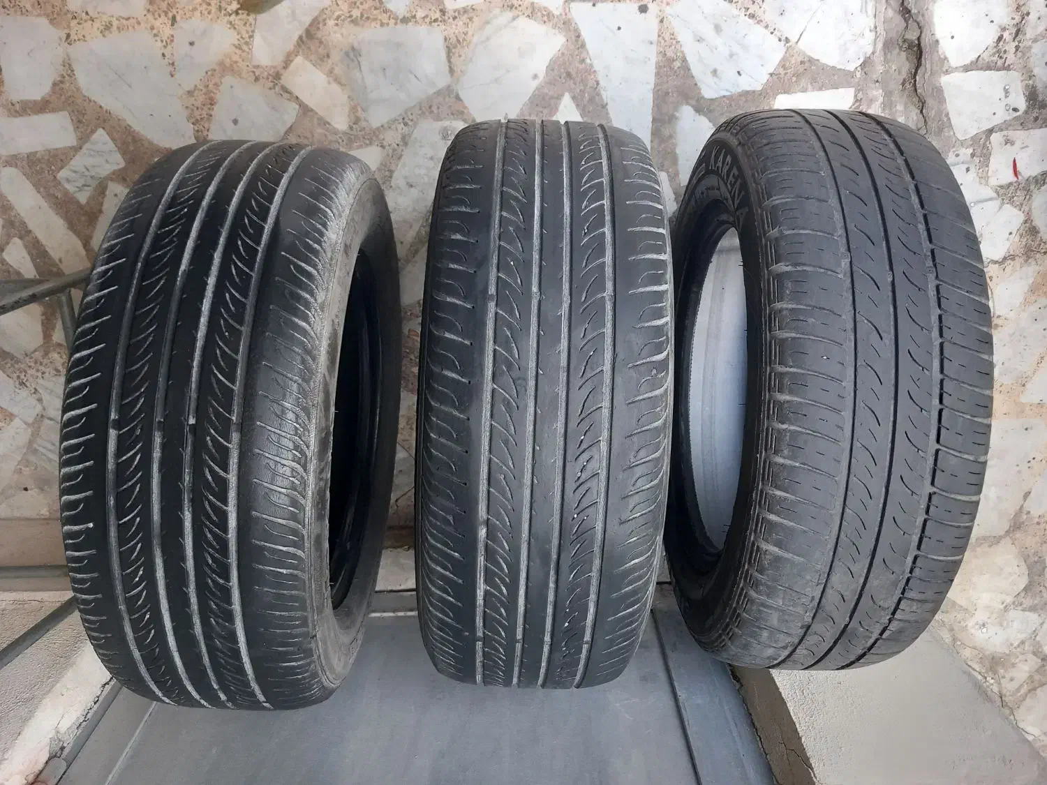 لاستیک  استوک۲۰۶|قطعات یدکی و لوازم جانبی|رشت, دباغیان|دیوار