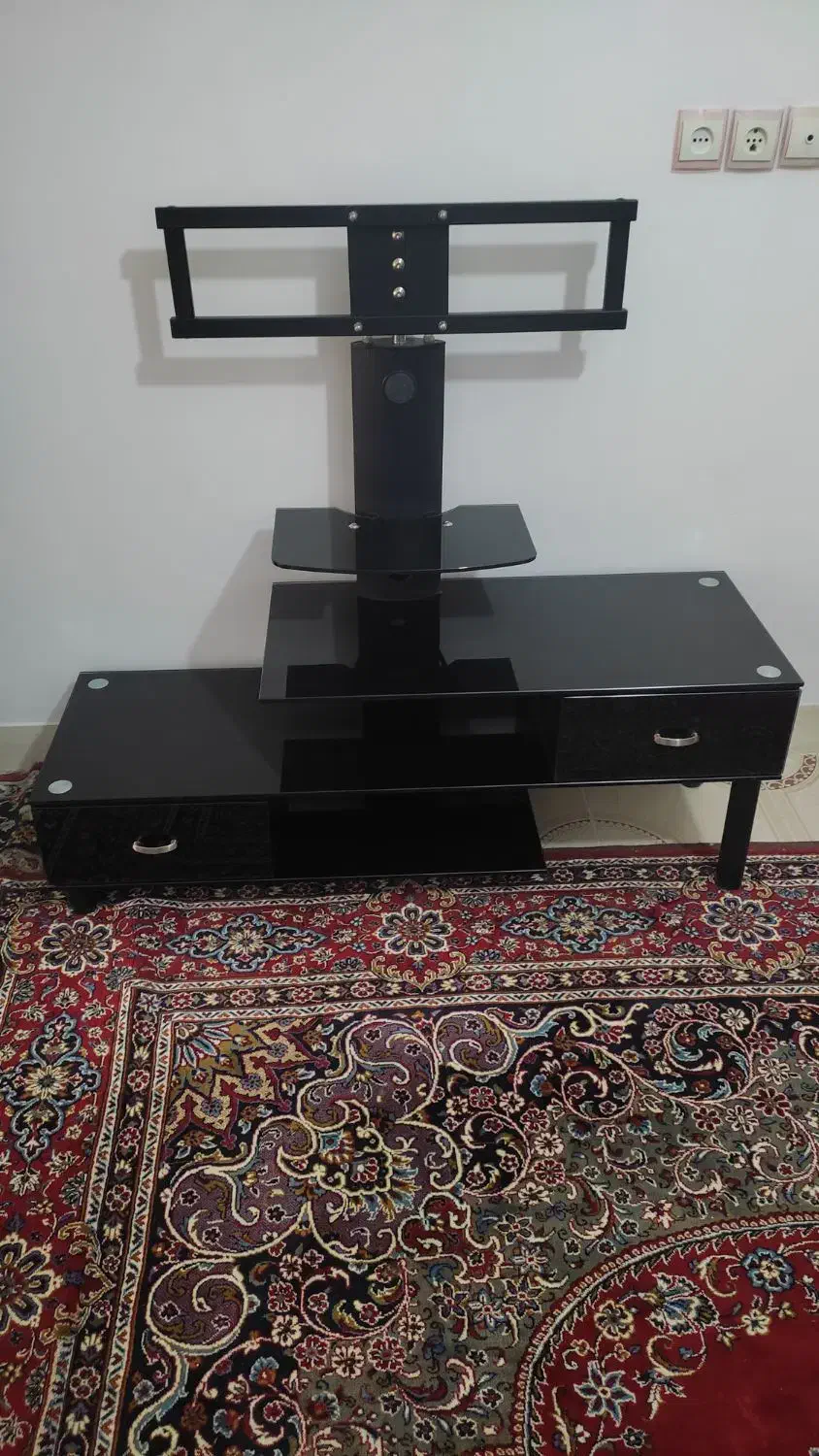 میز تلویزیون|میز تلویزیون|قم, مسجد امام حسن|دیوار