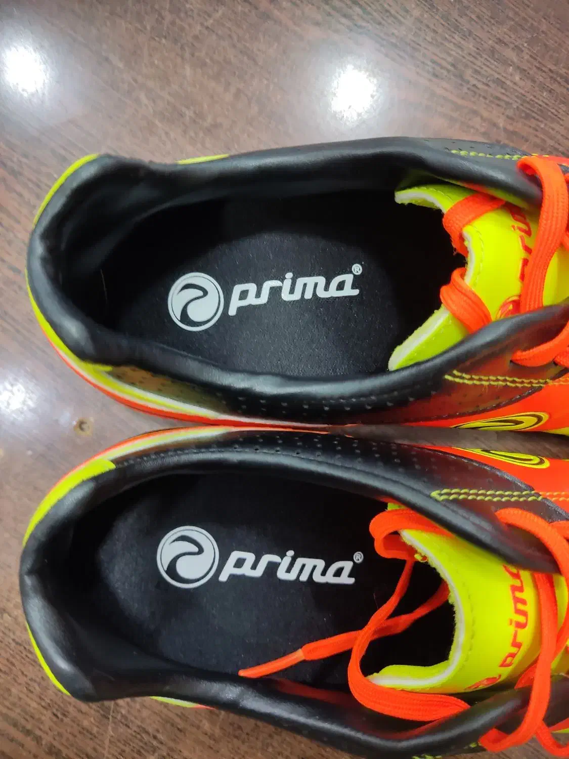 کفش چمنی|تجهیزات ورزشی|بندر کنگان, |دیوار