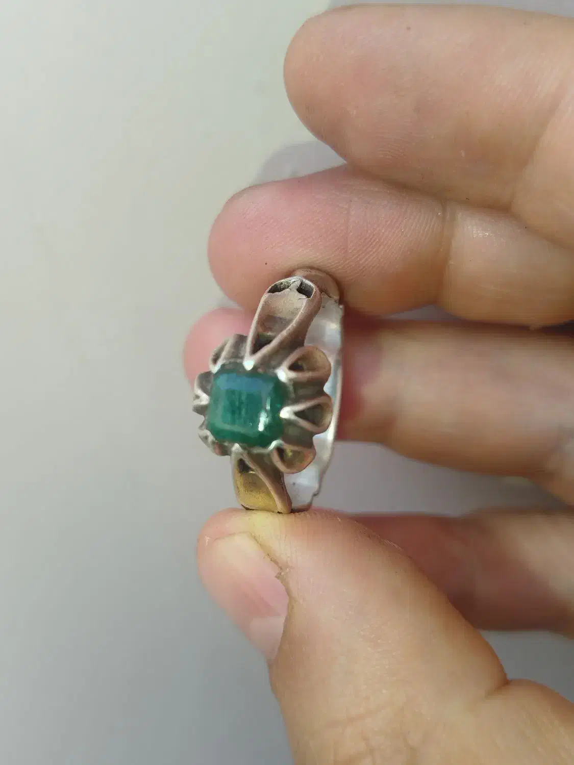 انگشتر زمرد|جواهرات|خمینی‌شهر, |دیوار