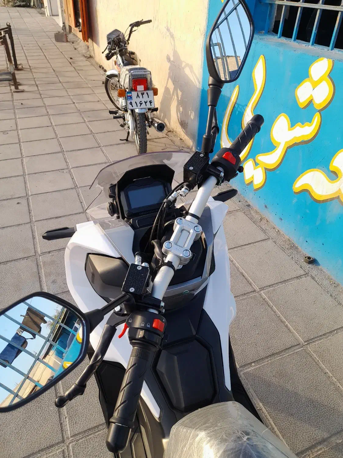 موتور ADVشرکت کبیر مشابه صفر قابل شرایط|موتورسیکلت|خورموج, |دیوار