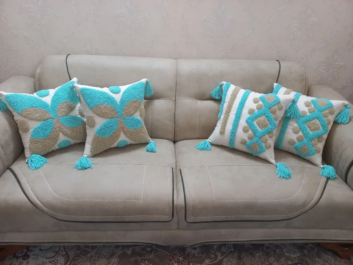 کوسن پانچ دوزی|رختخواب، بالش، پتو|مشهد, کوشش|دیوار