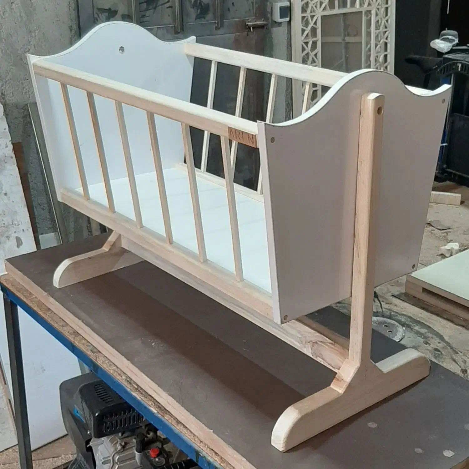 اجرا پله و کلبه چوبی|خدمات پیشه و مهارت|علی‌آباد کتول, |دیوار