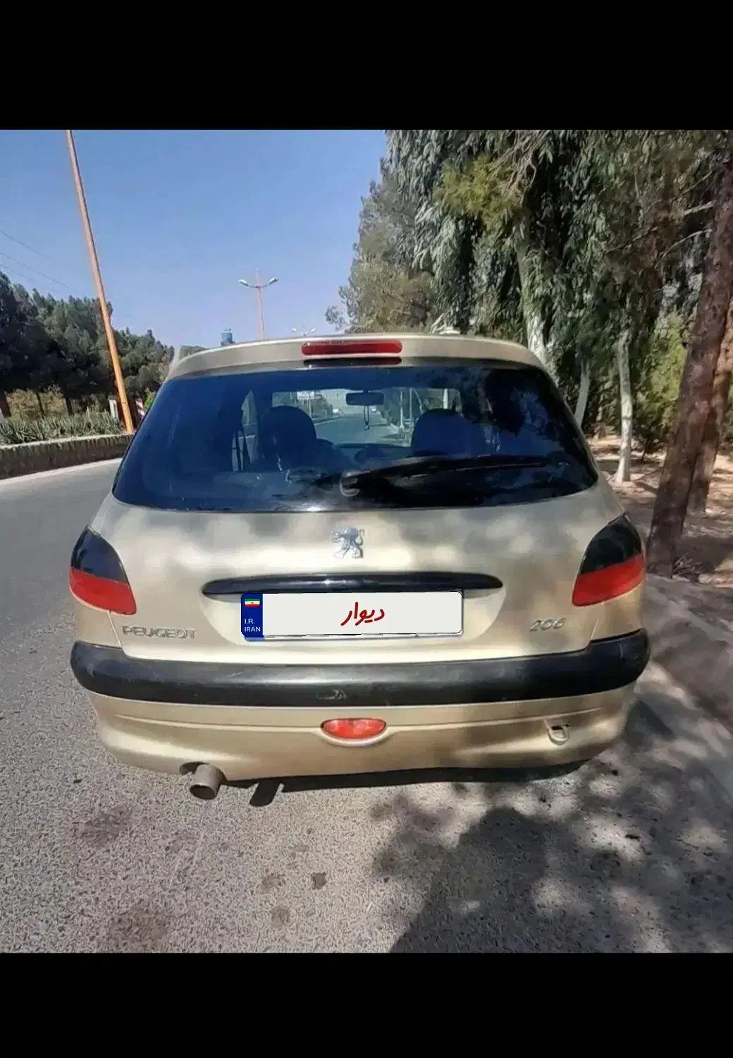 پژو۲۰۶|خودرو سواری و وانت|ساوه, |دیوار