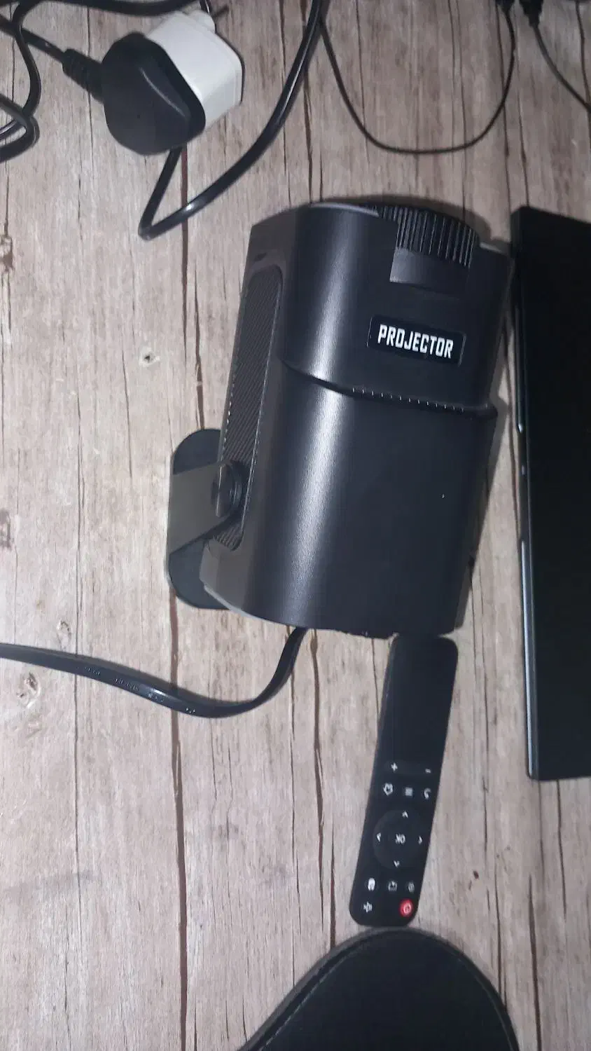 ویدئو پروژکتور|تلویزیون و پروژکتور|زنجان, |دیوار