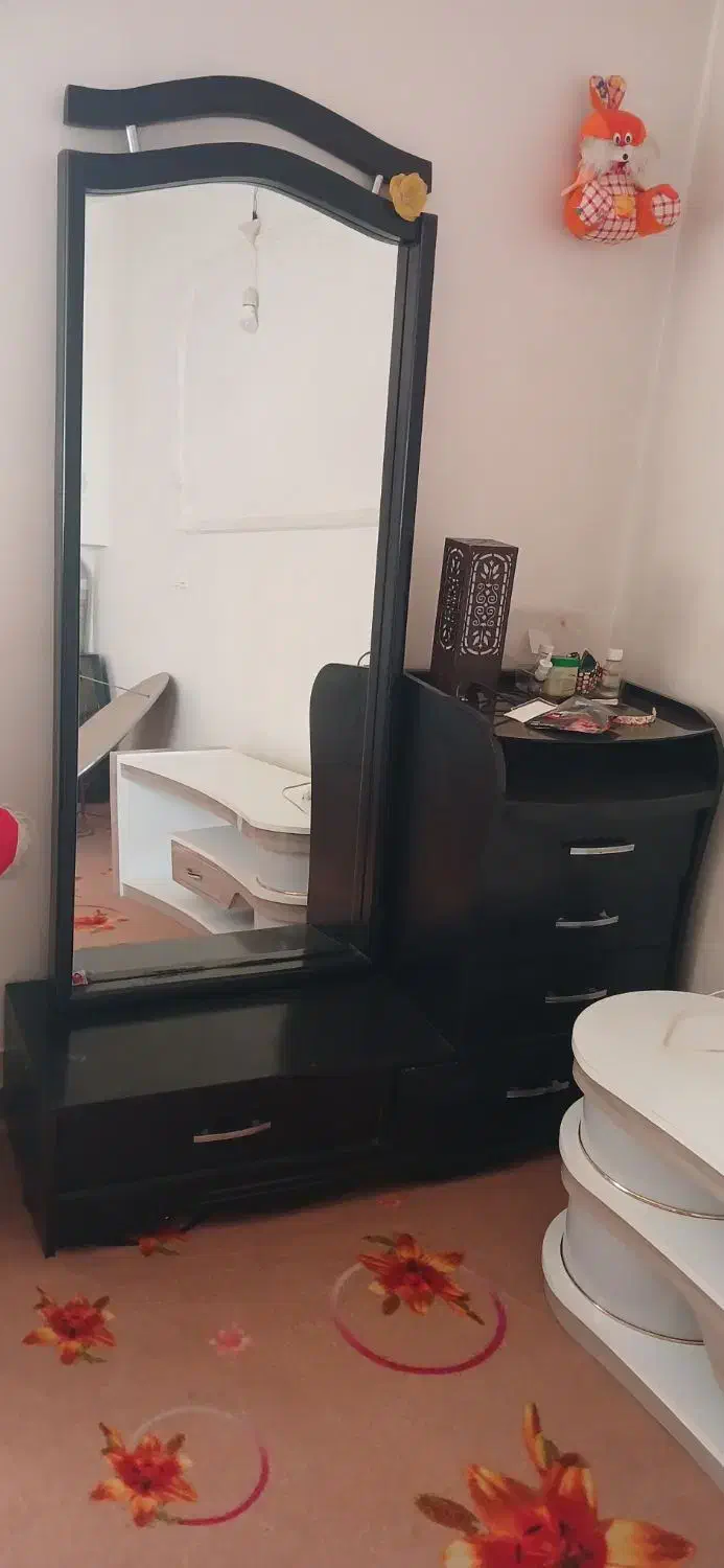 دراور|جاکفشی، کمد، دراور|نیشابور, گنبد سبز|دیوار