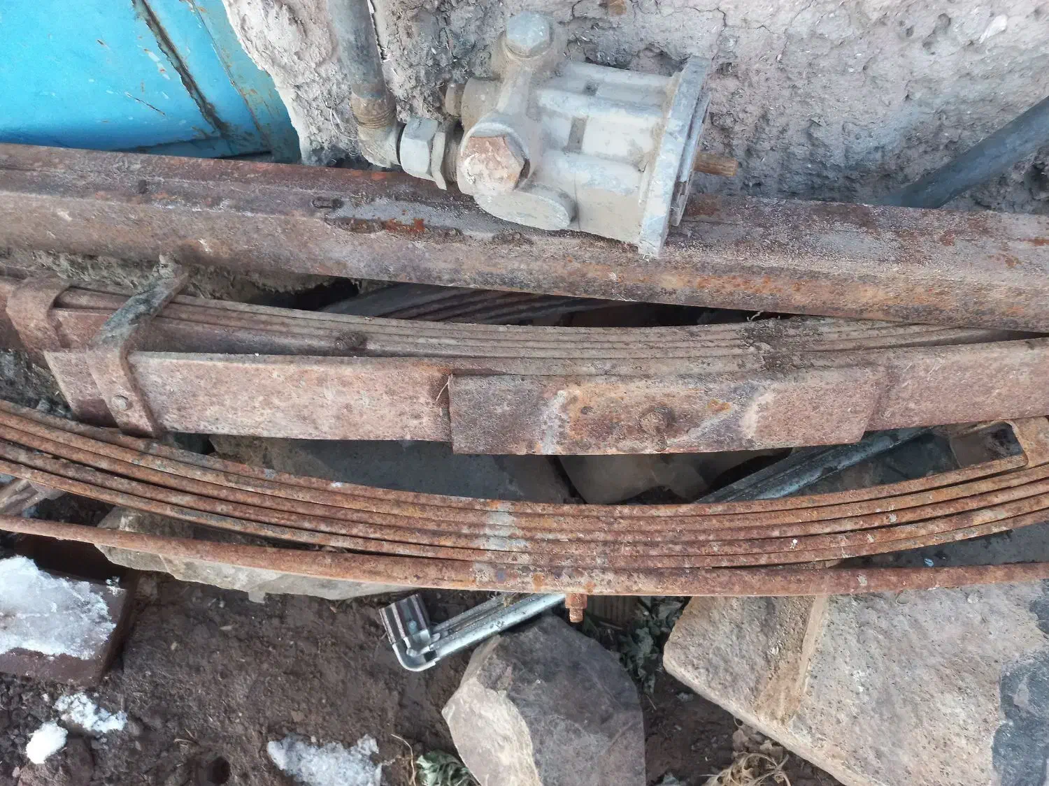 کمک فنر عقب نیسان ۶ لای|قطعات یدکی و لوازم جانبی|اردبیل, |دیوار