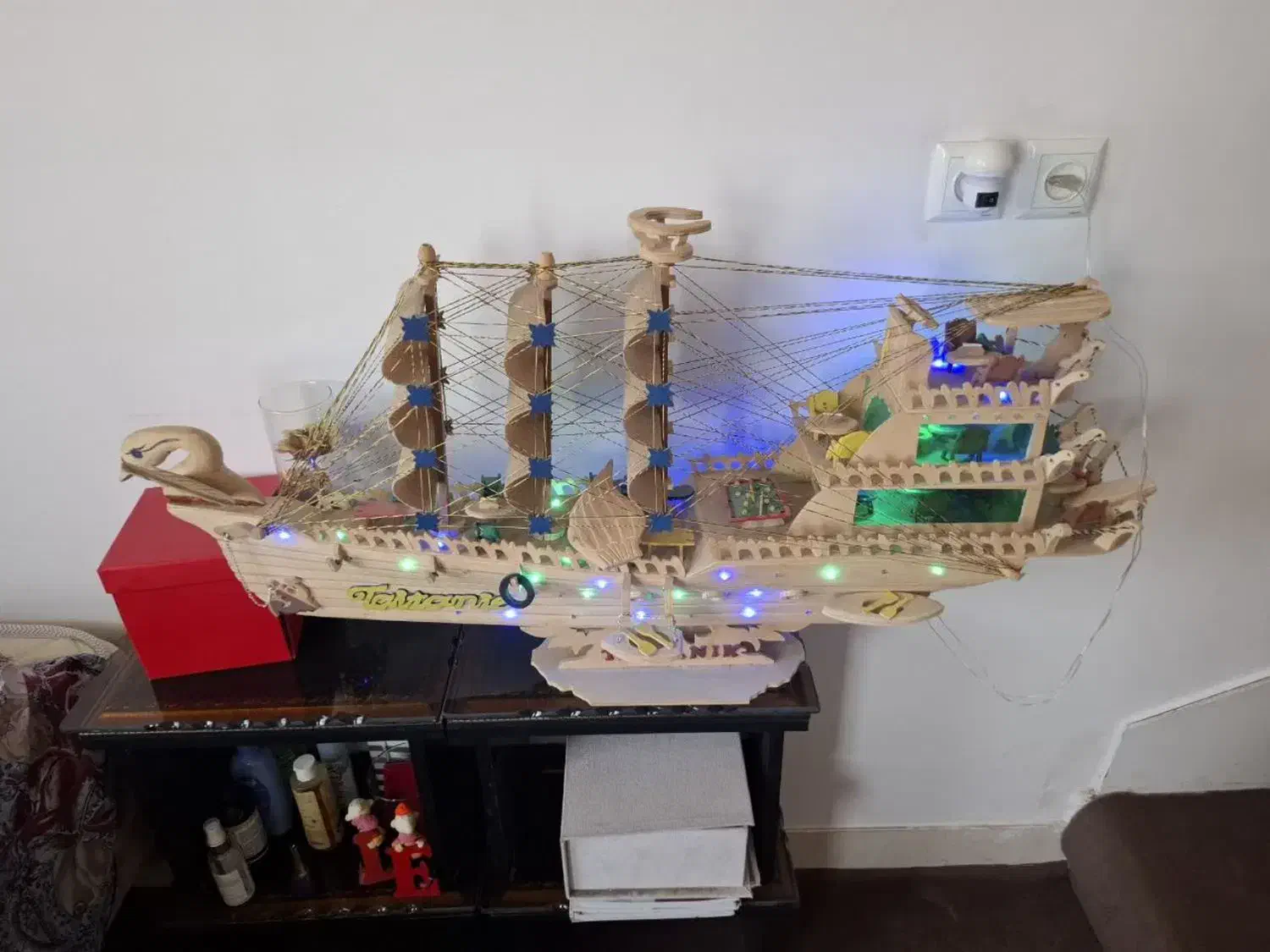 کشتی کلکسیونی دست ساز|کلکسیون اشیاء عتیقه|قم, آذر (نکویی)|دیوار