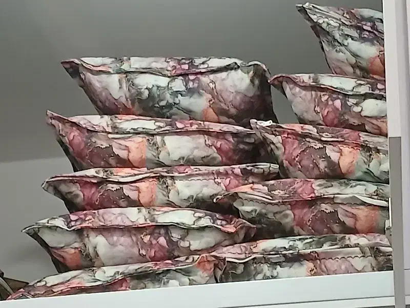 لحاف بالش|رختخواب، بالش، پتو|مرند, |دیوار