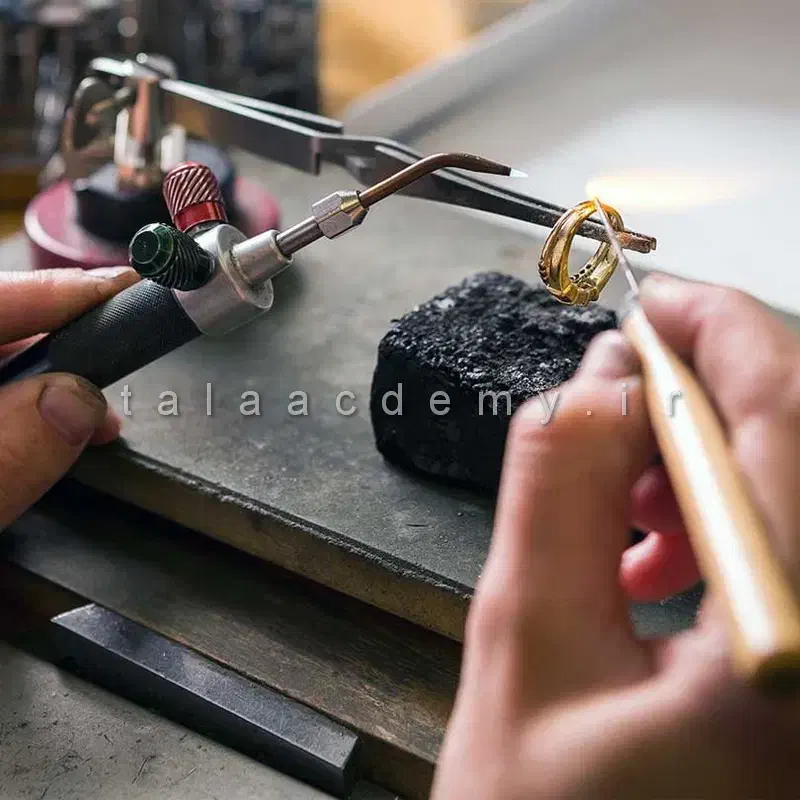 استخدام نیرو کار در کارگاه طلاوجواهرات|استخدام صنعتی، فنی، مهندسی|بابل, |دیوار