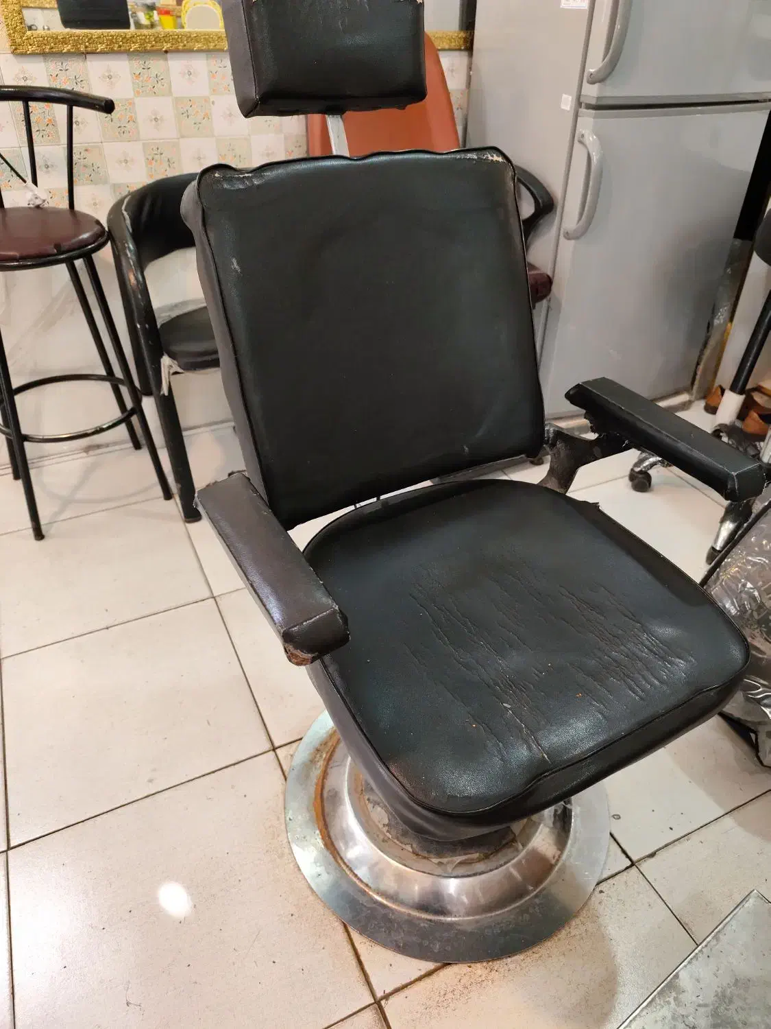 وسایل ارایشگاه|آرایشگاه و سالن‌های زیبایی|شیراز, دشت چنار|دیوار