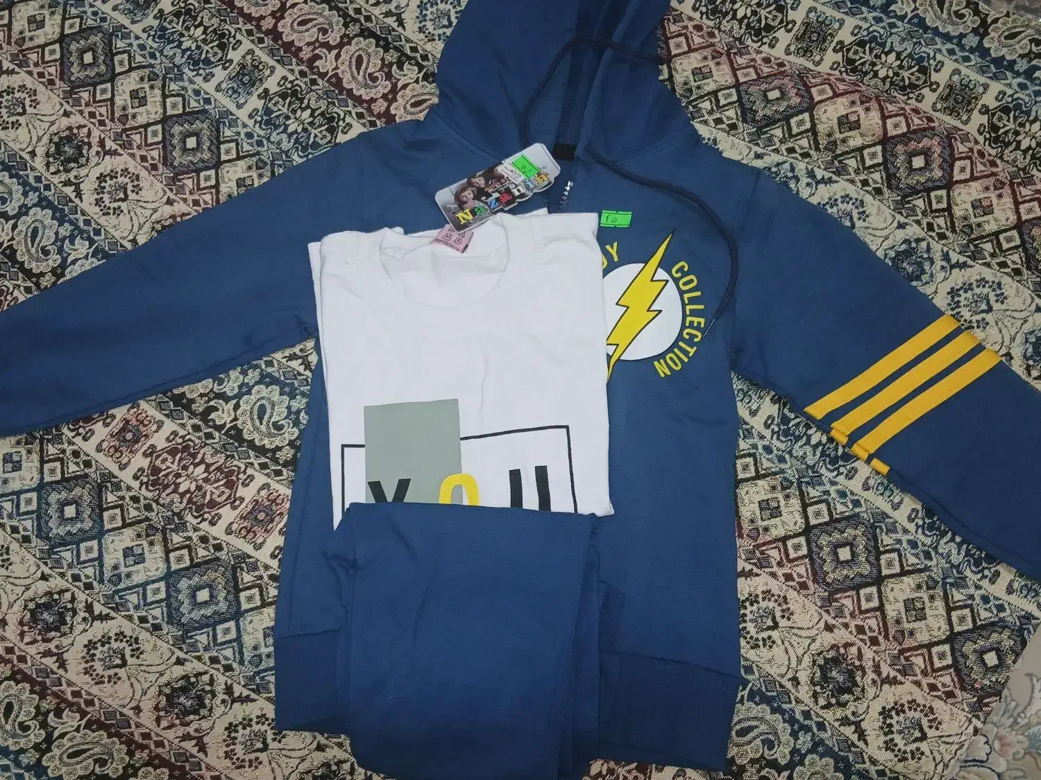 لباس و کیف بچگانه|کفش و لباس بچه|صومعهسرا, |دیوار