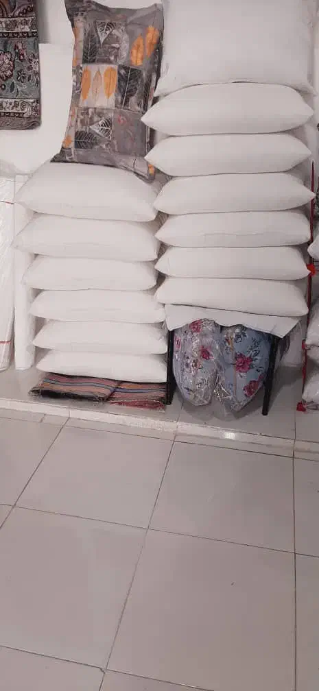 متکا پر و لول مناسب جهاز عروس|رختخواب، بالش، پتو|کرمانشاه, |دیوار