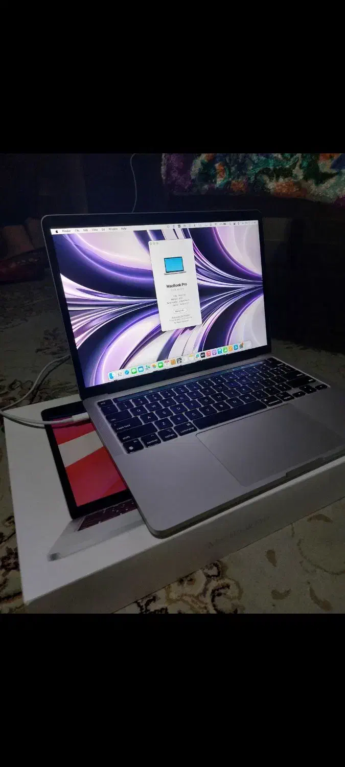 مک بوک پرو2022 به همراه مجیک موس وهاب|رایانه همراه|قم, زنبیل آباد|دیوار