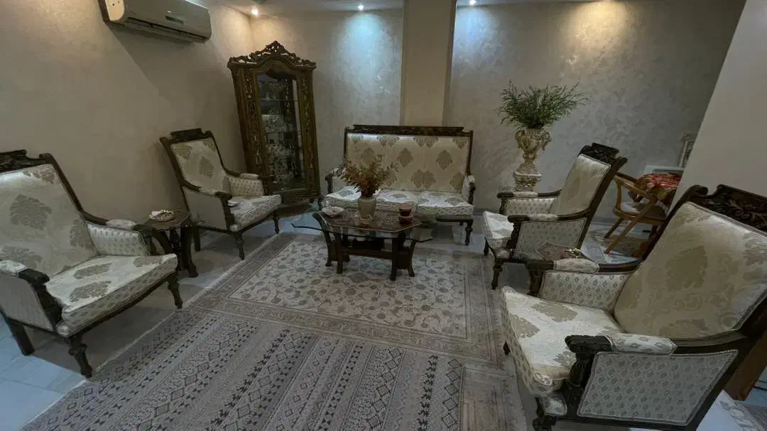 مبلمان استیل کلاسیک همراه با بوفه ۹ نفره در حد نو|مبلمان خانگی و میز عسلی|تهران, سازمان برنامه جنوبی|دیوار