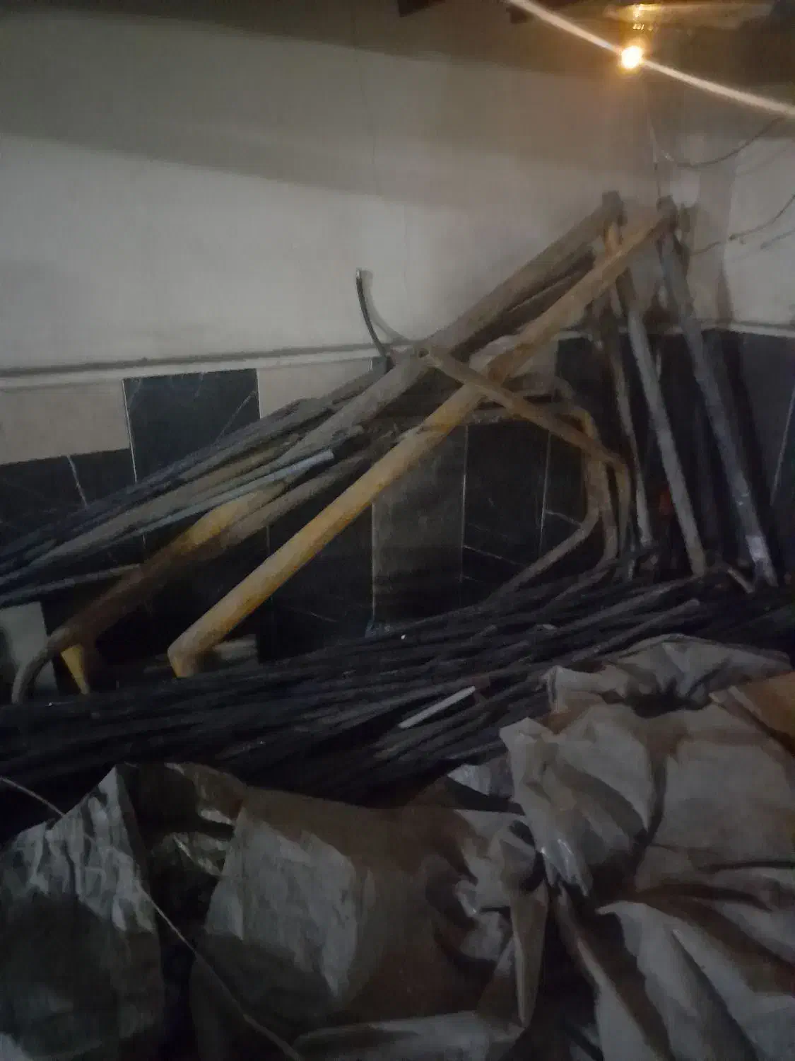 بالابر سه فاز و بالا بر اسانسور  روی یک موتور بزرگ|مصالح و تجهیزات ساختمان|تهران, عبدل‌آباد|دیوار