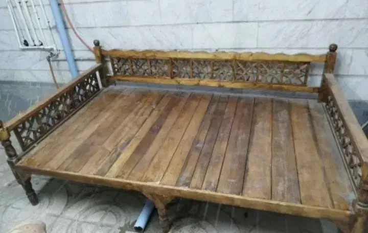 تخت سنتی چوبی نونو ۲ ماه استفاده شده|تخت و سرویس خواب|تهران, شهرک شریعتی|دیوار