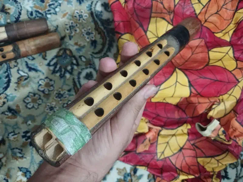 پوست نی انبان و دسته|سازهای بادی|آبادان, |دیوار