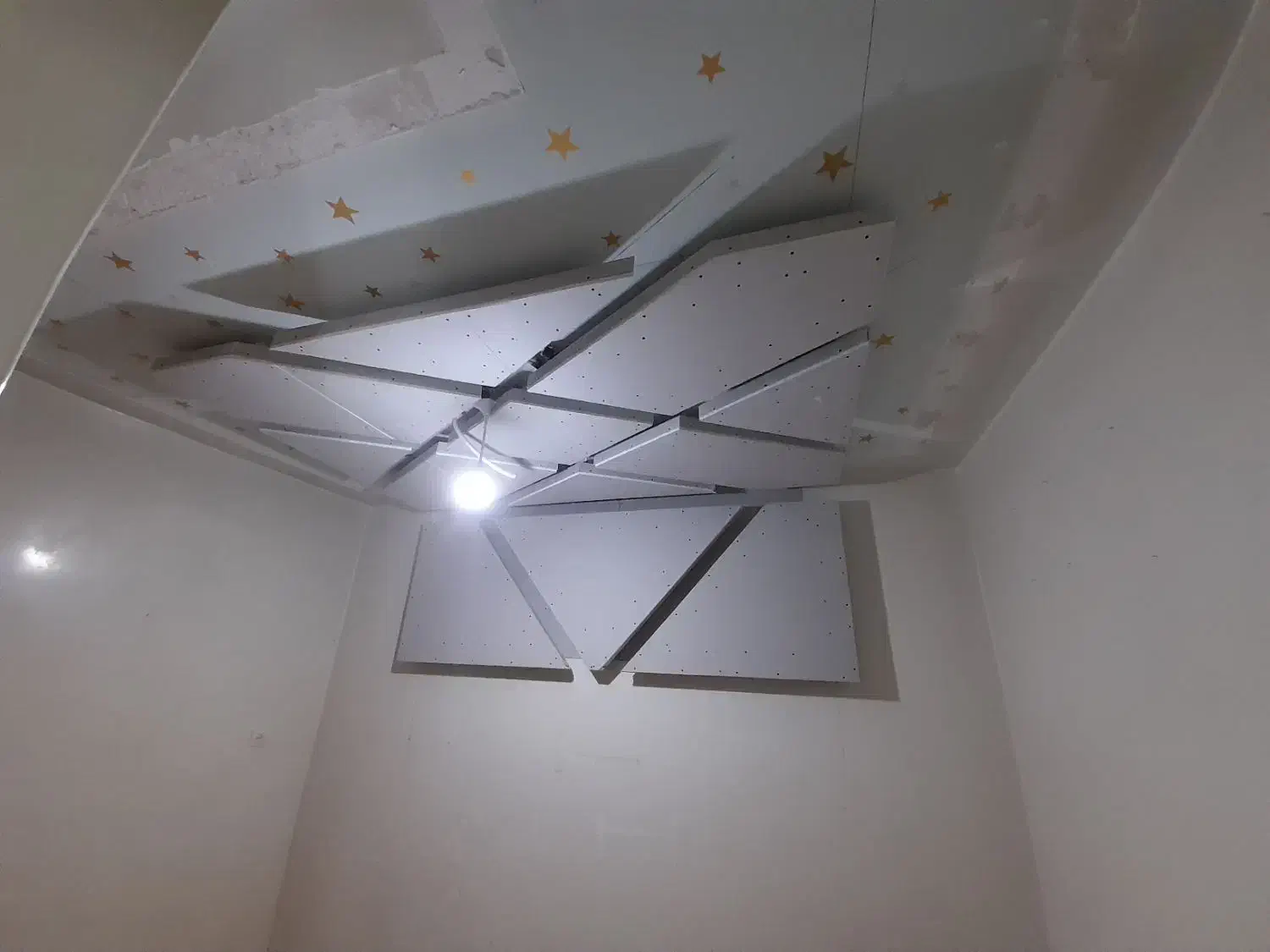 اجرای کناف و آرمسترانگ زیر قیمت|خدمات پیشه و مهارت|رشت, حمیدیان|دیوار