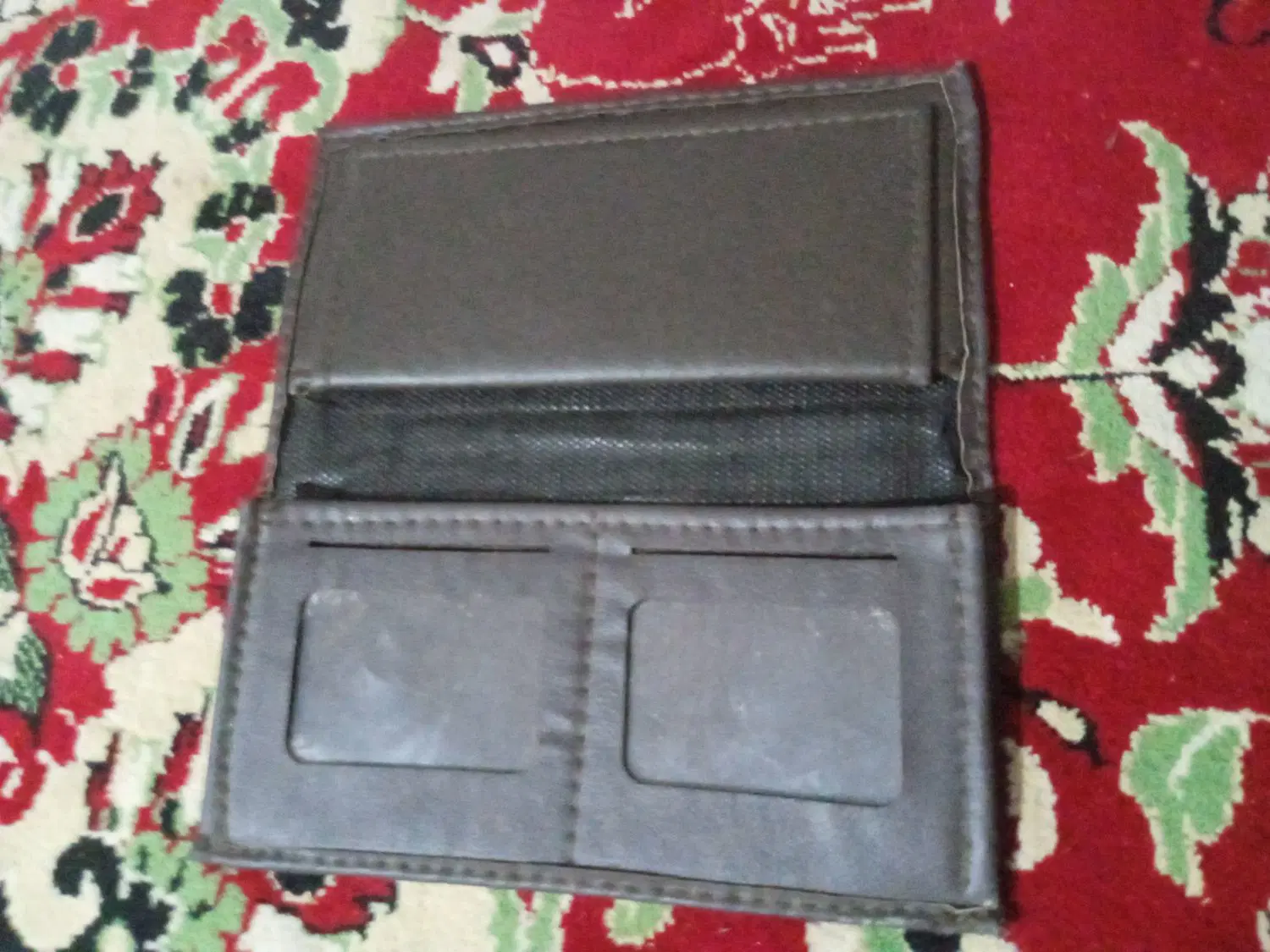 کیف|کیف، کفش، کمربند|کرمان, |دیوار