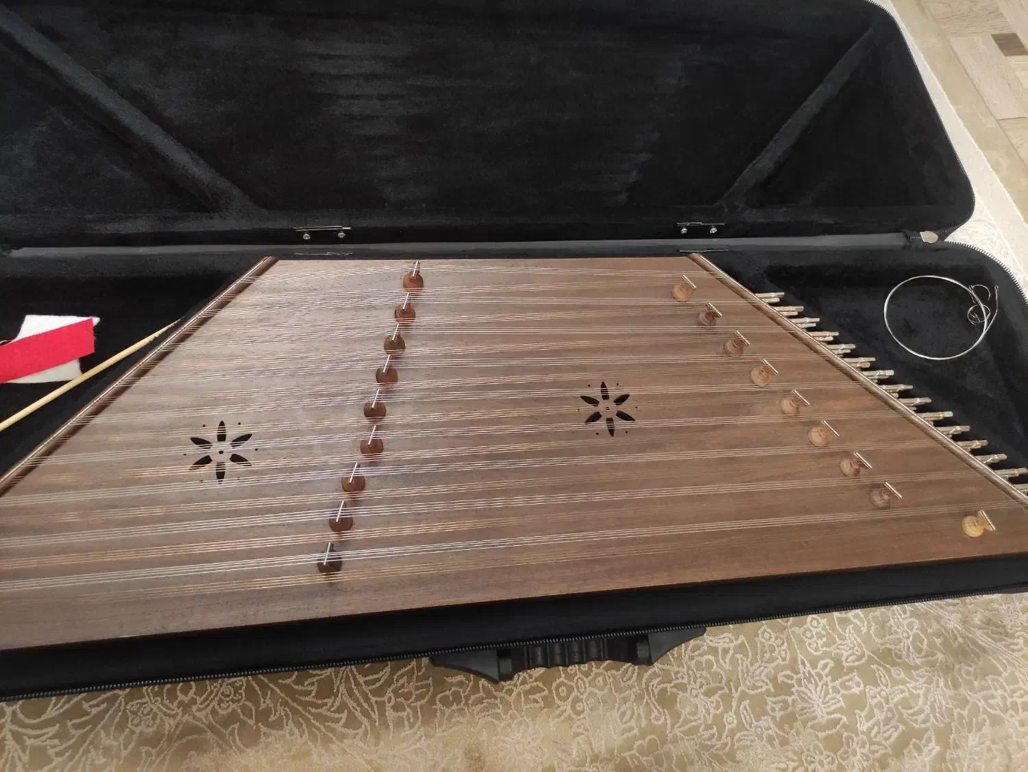 سنتور حمید موسوی|سازهای سنتی|سنندج, |دیوار