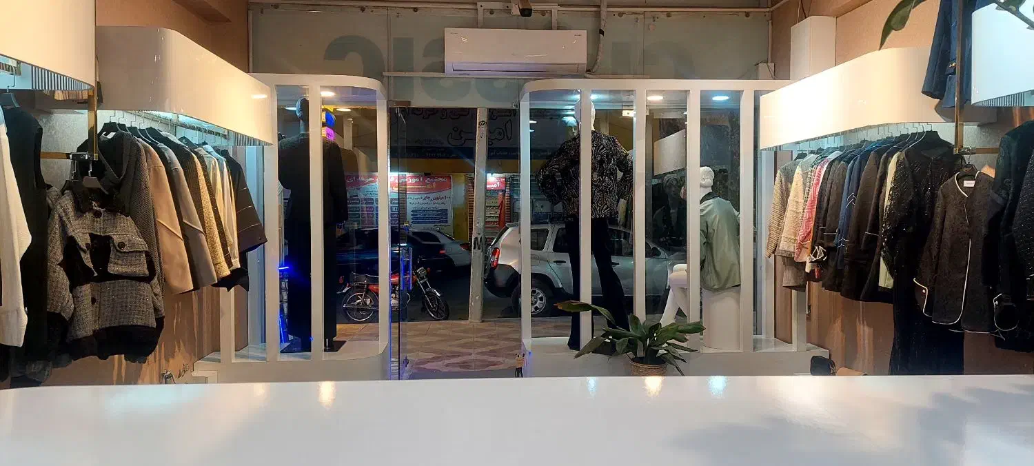 کازروم مغازه برای اجاره با همه امکانات|اجارهٔ مغازه و غرفه|کازرون, |دیوار