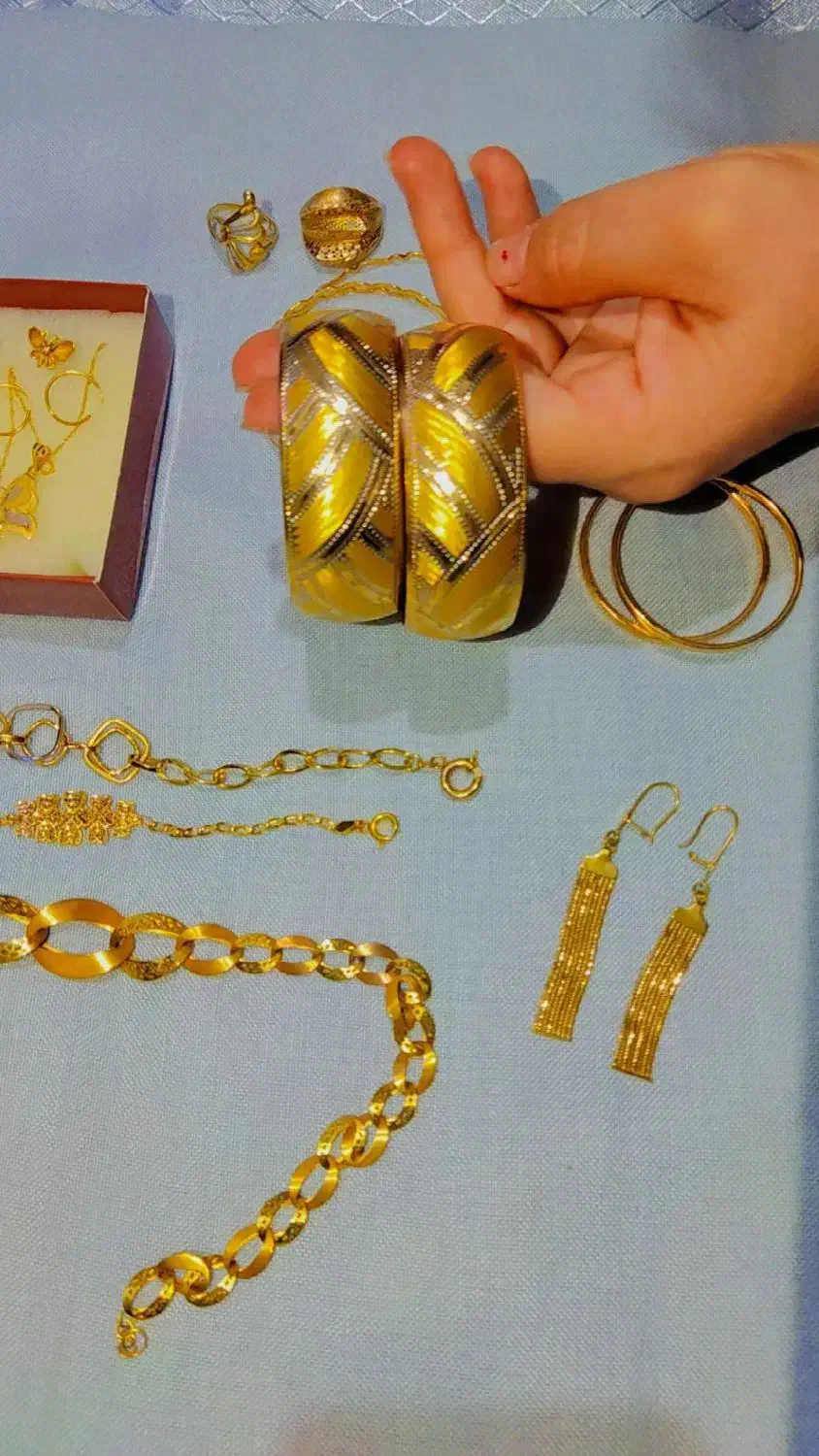 طلا 18 عیار|جواهرات|فومن, |دیوار