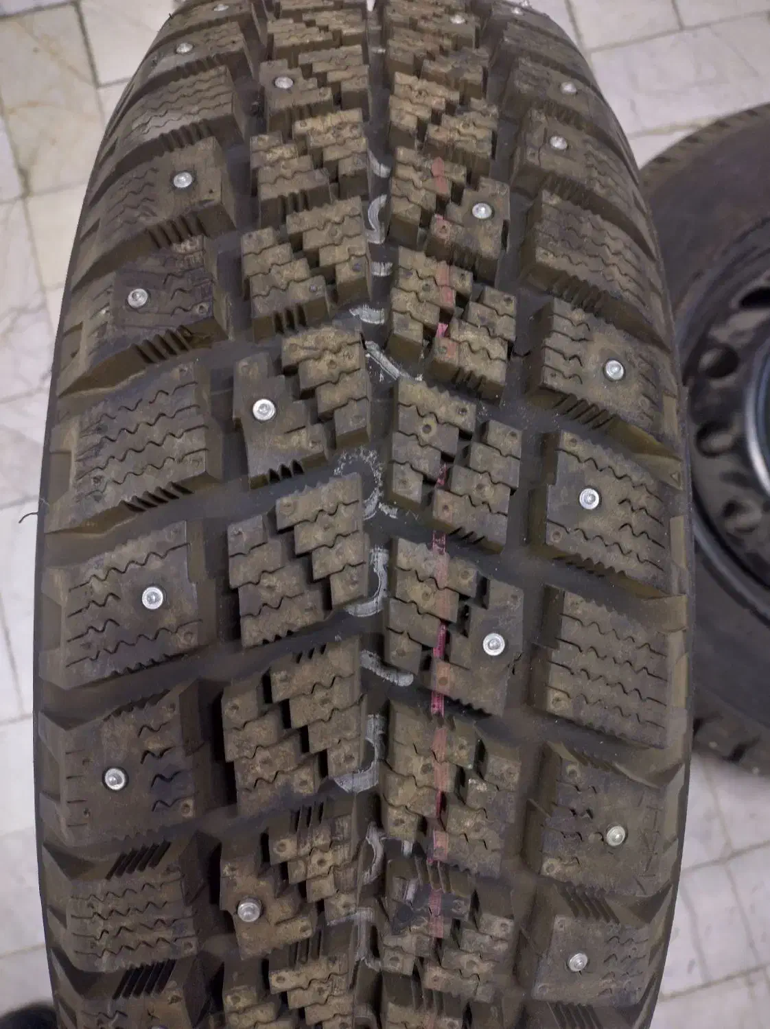 لاستیک یخ شکن هانکوک کره|قطعات یدکی و لوازم جانبی|تهران, قیطریه|دیوار