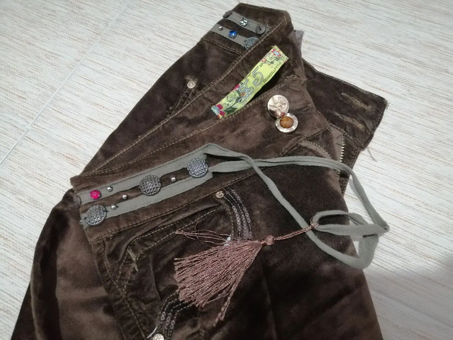 شلوار  زنانه نو.مخمل ترک خارجی، سایز38-40.دم پا|لباس|سبزوار, کاشفی شمالی (دادگستری)|دیوار