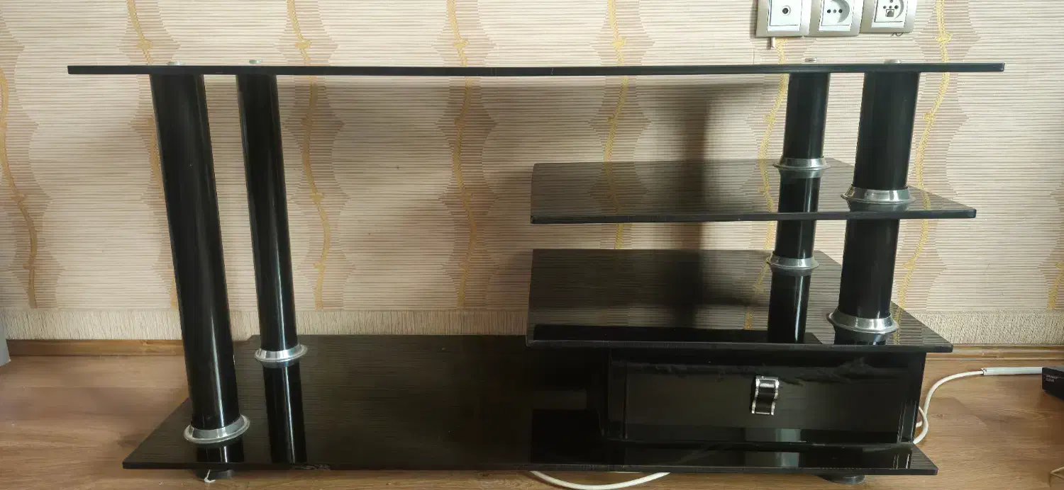 میز تلویزیون شیشه ای|میز تلویزیون|تهران, جنتآباد مرکزی|دیوار