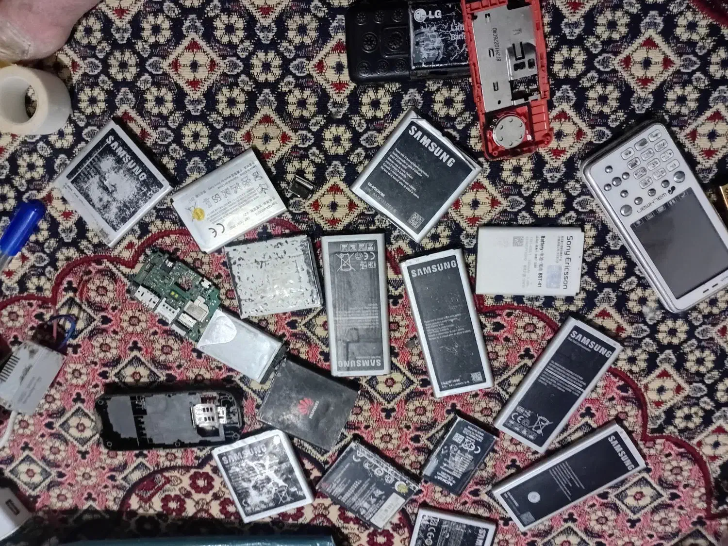 باتری  و قاب گوشی|لوازم جانبی موبایل و تبلت|سملقان, |دیوار