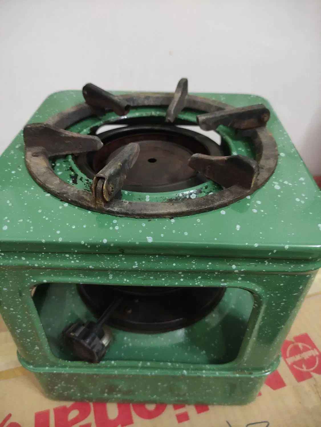 چراغ|کلکسیون اشیاء عتیقه|زاهدان, |دیوار