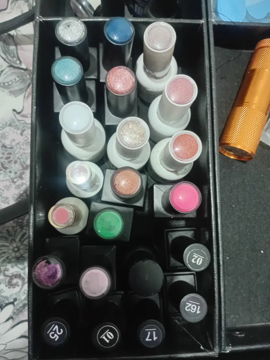 فروش لوازم کاشت ناخن|آرایشگاه و سالنهای زیبایی|سرداران, |دیوار